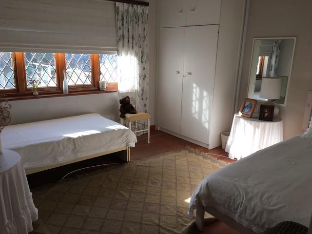 To Let 4 Bedroom Property for Rent in Fresnaye Western Cape